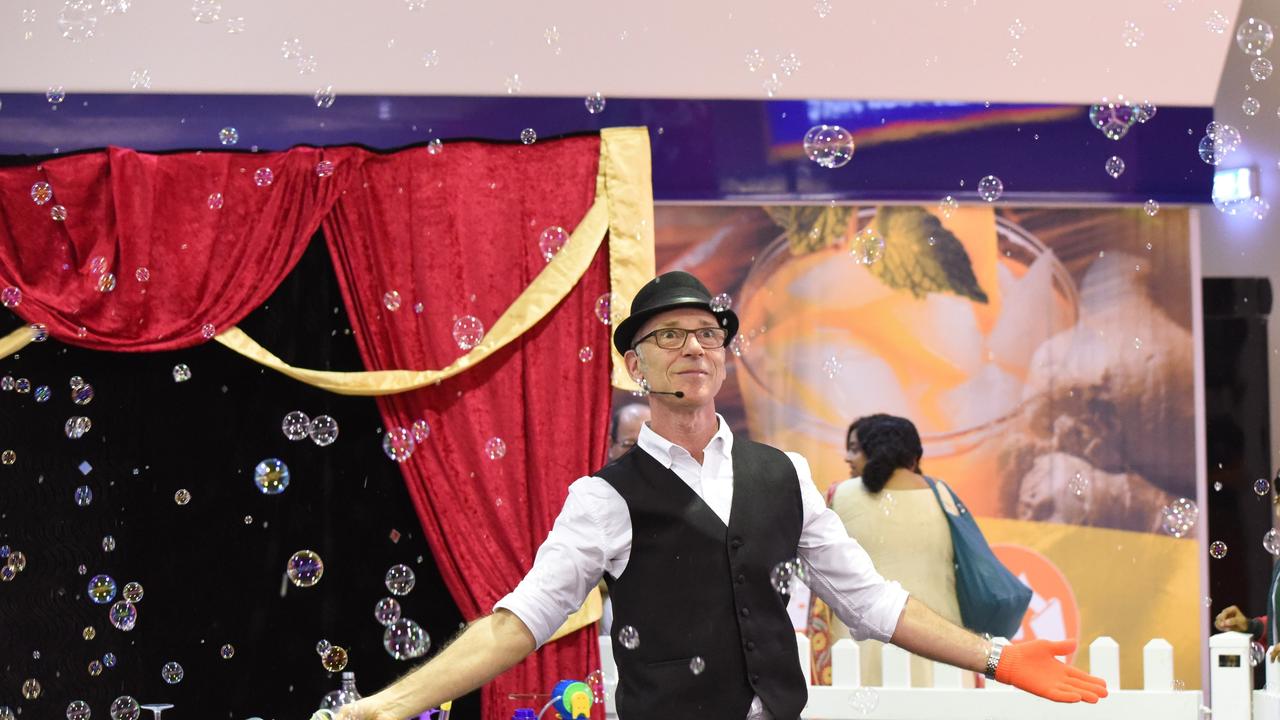 THE MAGIC OF BUBBLES: Catch Magic Glen these school holidays at Rose City Shoppingworld.