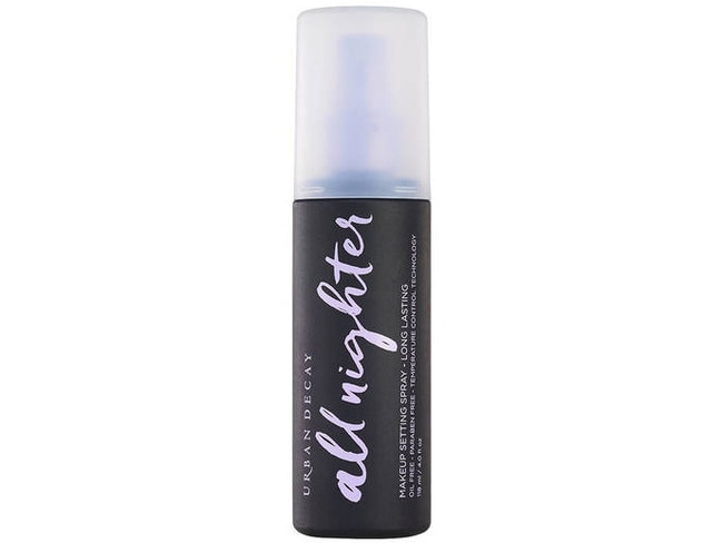 Urban Decay All Nighter Setting Spray is perfect if you prefer a more matt finish. 