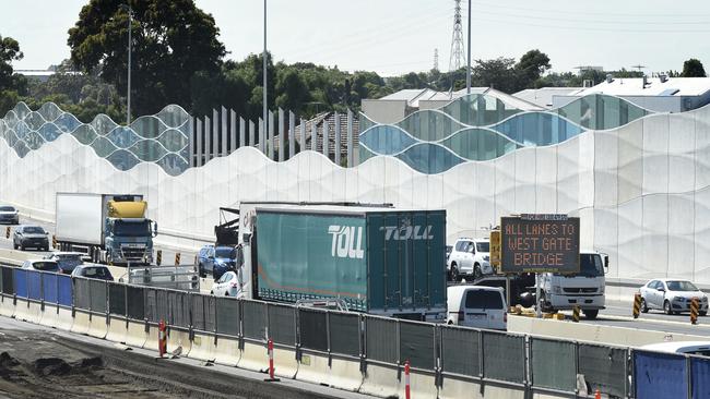 Roadworks on the city-bound lanes of the West Gate Freeway near Fogarty Ave at Yarraville continue to create traffic congestion. Picture: Andrew Henshaw