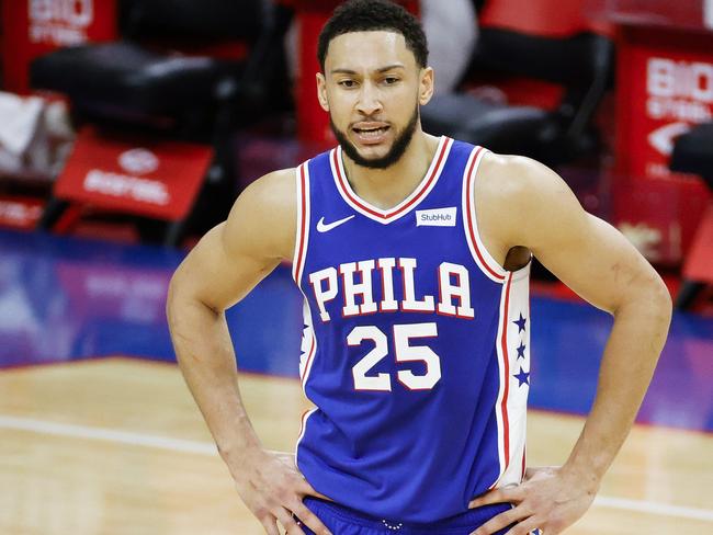 PHILADELPHIA, PENNSYLVANIA - MARCH 01: Ben Simmons #25 of the Philadelphia 76ers calls to teammates during the third quarter against the Indiana Pacers at Wells Fargo Center on March 01, 2021 in Philadelphia, Pennsylvania. NOTE TO USER: User expressly acknowledges and agrees that, by downloading and or using this photograph, User is consenting to the terms and conditions of the Getty Images License Agreement.   Tim Nwachukwu/Getty Images/AFP == FOR NEWSPAPERS, INTERNET, TELCOS & TELEVISION USE ONLY ==