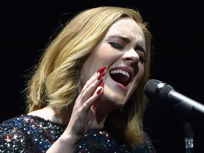 LONDON, ENGLAND - MARCH 15: Singer Adele performs on stage at The O2 Arena on March 15, 2016 in London, England. (Photo by Gareth Cattermole/Getty Images)