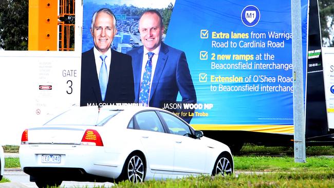 Opposition Leader Bill Shorten's car leaves after visiting Casey Hospital in Melbourne. His expensive chauffeur bill has been revealed. Picture Kym Smith