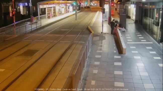 Brawl on Surfers Paradise tram tracks