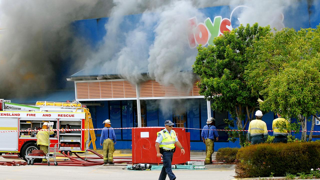 Multiple surrounding business were evacuated and police even closed parts of the Bruce Highway, Mackay Bucasia Rd and Malcomson St. Picture: Tony Martin