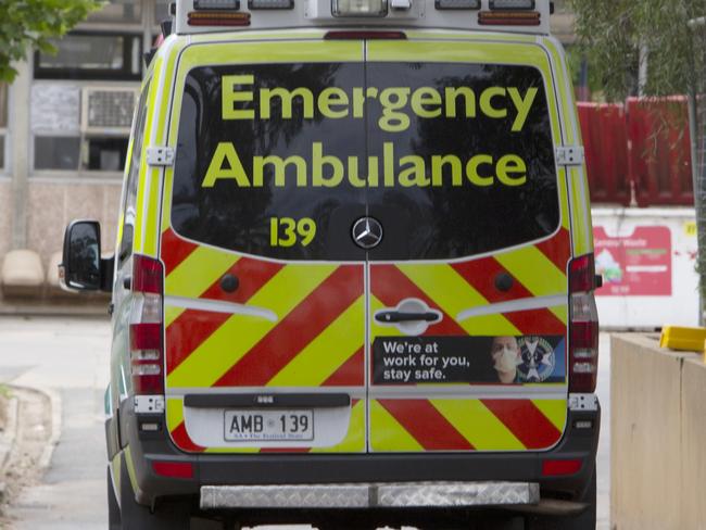 ADELAIDE, AUSTRALIA - Advertiser Photos NEWS - OCTOBER 21, 2020: An SA Ambulance is seen entering the gates of Unley High School, Netherby, SA. Picture Emma Brasier