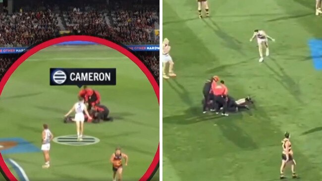 Jeremy Cameron called holding the ball on the streaker.