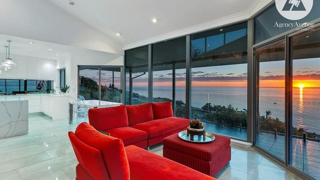 This beachside mansion at 14 Marine Parade, Marino sold for $1.4 million this year. Picture: realestate.com.au