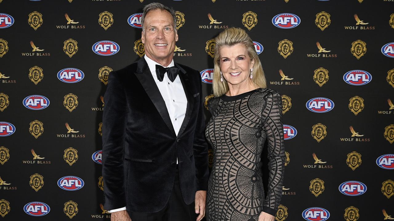 Julie bishop outlet red dress