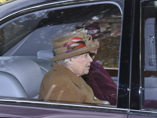 The Queen has stipulated she wants the “Sussex situation” resolved within days to prevent further damage to the establishment.