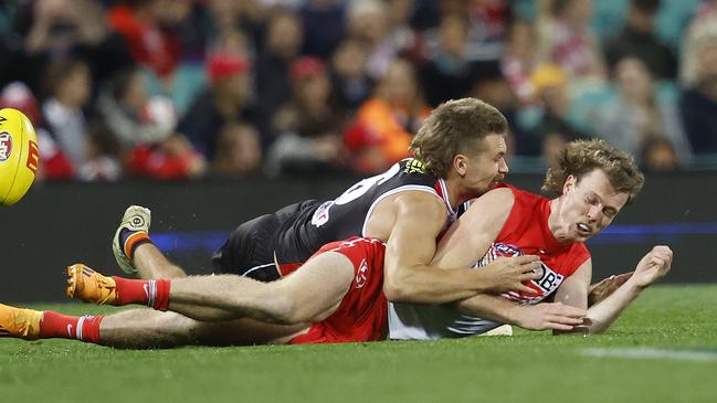 Dan Butler brings Nick Blakey to ground. He was cited by the MRO but cleared at the tribunal.