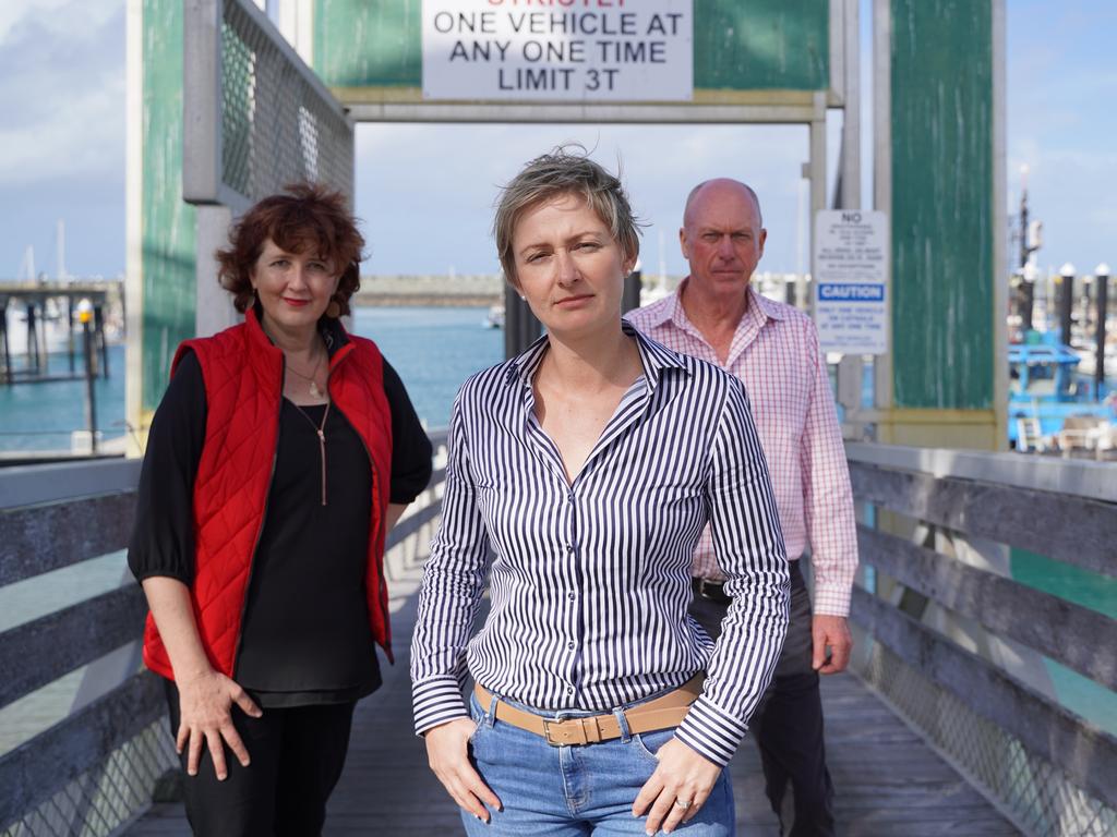 Whitsunday MP Amanda Camm (centre) visited Keswick Island with opposition state development, infrastructure and planning spokesman Fiona Simpson and opposition mines spokesman Pat Weir. Picture: Heidi Petith
