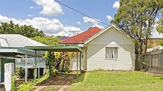 4 Rainey Street, Chermside, is for sale for $599,000+. Picture: realestate.com.au