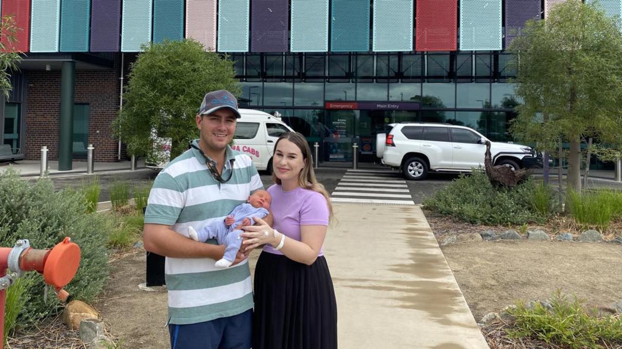 Mum and Dad leaving Roma Hospital with their bundle of joy Thomas on January 12, 2023.