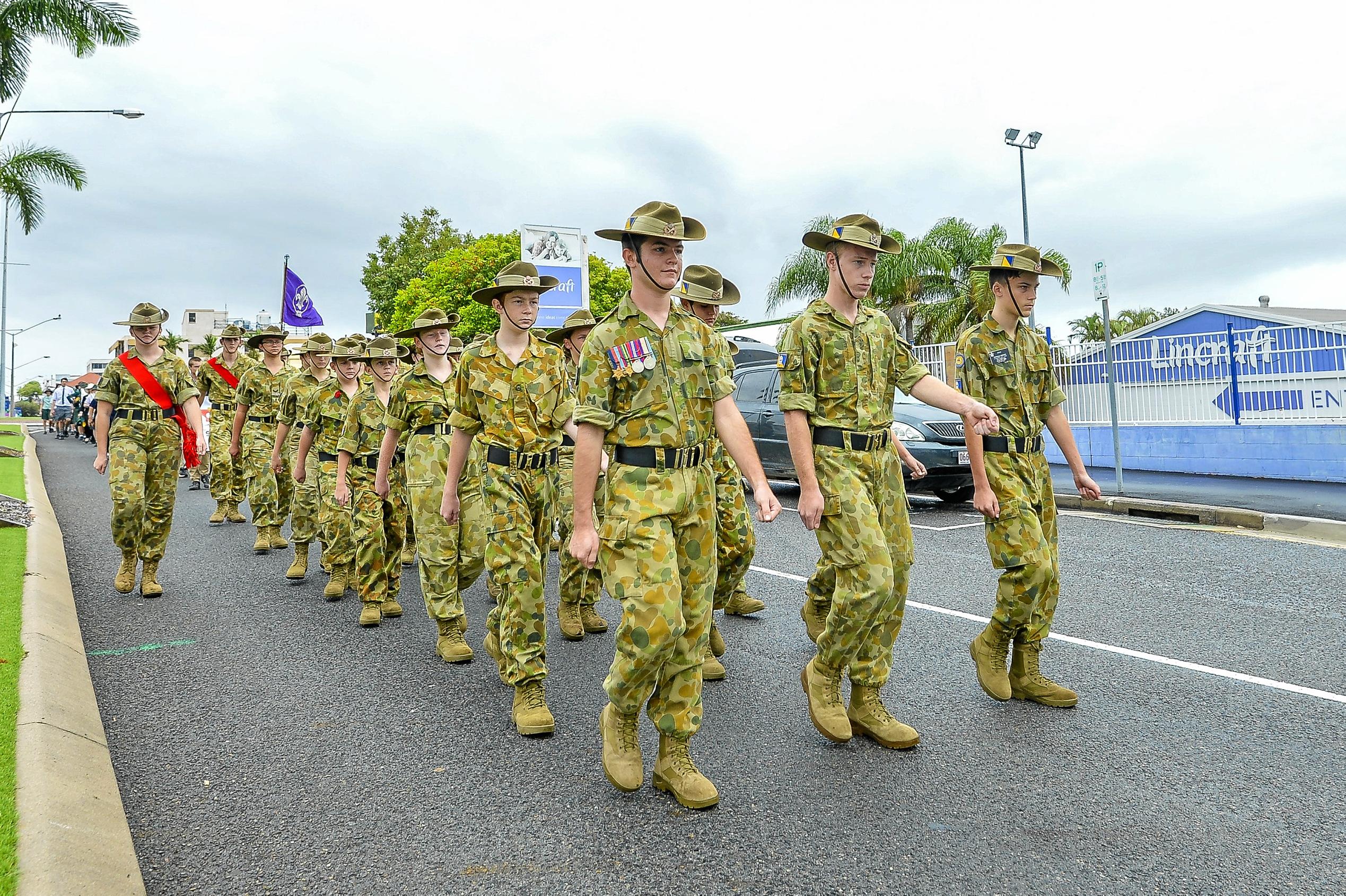 Gladstone Anzac day service and march, 2019 | The Courier Mail