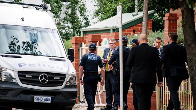 Police and detectives outside the apartment on Sturt St on Wednesday morning. Picture: NCA NewsWire / Morgan Sette