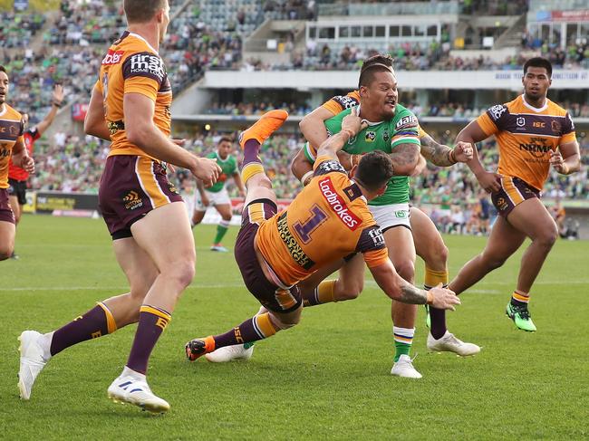  Joey Leilua of the Raiders breaks away to score a try. Picture: Mark Kolbe/Getty Images