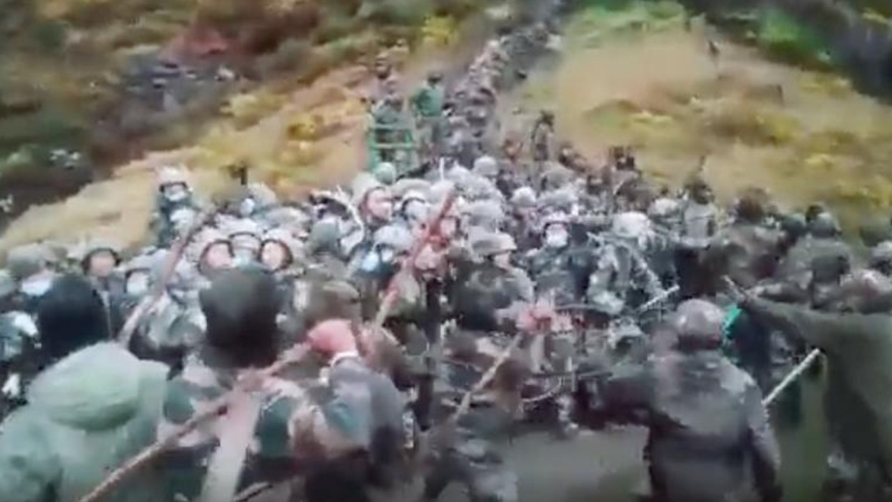 Alarming new video of Chinese and Indian soldiers fighting on Himalayan ...