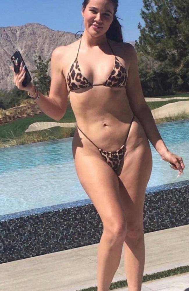 Kim kardashian completely naked in unretouched photos