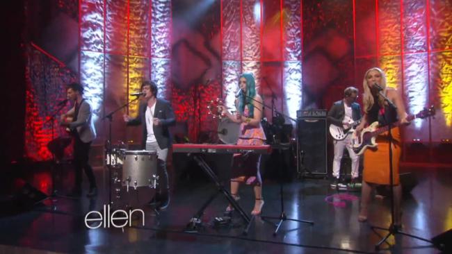 Sheppard perform their international hit Geronimo on Ellen.