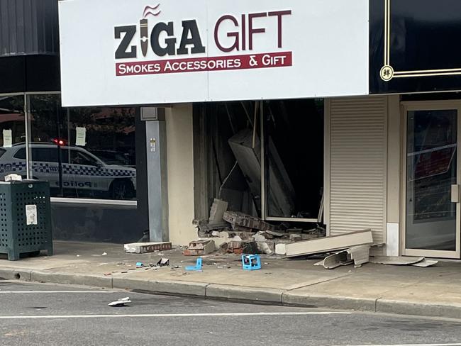 Ziga Gifts on Lime Ave in Mildura has become the latest victim of the ongoing cigarette wars in Victoria