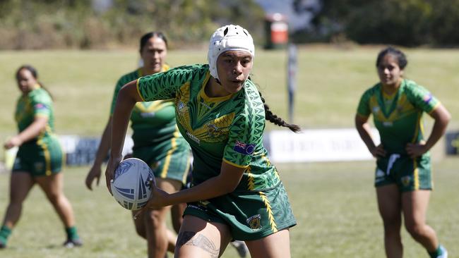 Ryvrr-Lee Alo from Cook Islands. Under 18 Girls Ozzy Cooks (cook islands) v Fiji. Harmony Nines Rugby League. Picture: John Appleyard