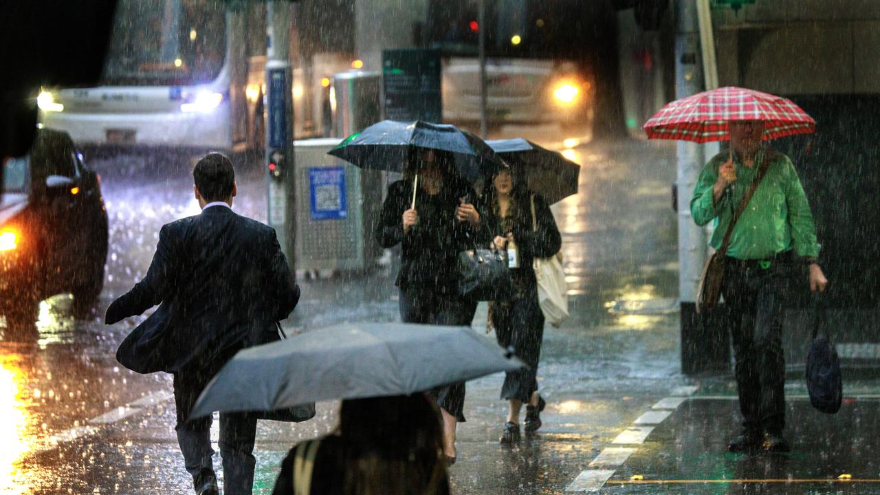 Bureau of Meteorology issues severe storm warning for Melbourne | news ...