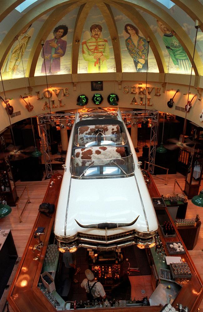 View of the now closed Hard Rock Cafe in Darlinghurst in 2000. Picture: Alan Pryke