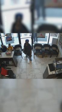 Would-be robber ignored