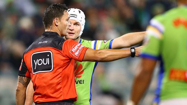 CANBERRA, AUSTRALIA - JUNE 08:  Jarrod Croker of the Raiders questions a decision with referee Henry Perenara during the round 14 NRL match between the Canberra Raiders and the Penrith Panthers at GIO Stadium on June 8, 2018 in Canberra, Australia.  (Photo by Mark Nolan/Getty Images)