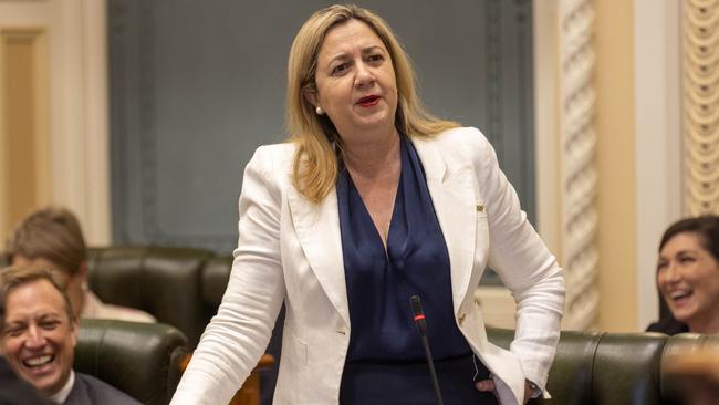 BRISBANE AUSTRALIA – NewsWire Photos NOVEMBER 10, 2022: Queensland Premier Annastacia Palaszczuk addresses the floor during question time at Queensland Parliament House. NewsWire / Sarah Marshall