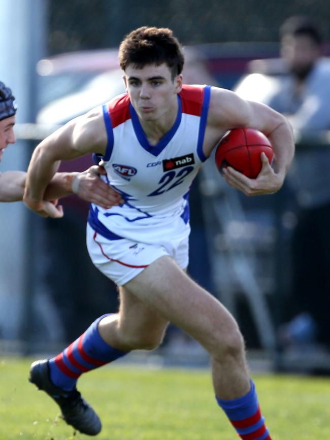 Tom Graham in action for Oakleigh Chargers in the NAB League.