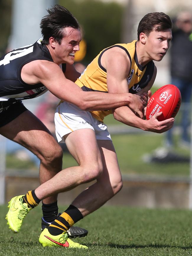 Anthony Scott playing for Richmond in the VFL.