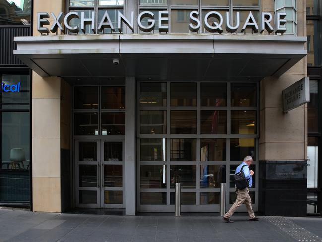 SYDNEY, AUSTRALIA : Newswire Photos - JANUARY 14 2025; A general view of people walking past the ASX in the Sydney CBD. Picture: Newswire/ Gaye Gerard