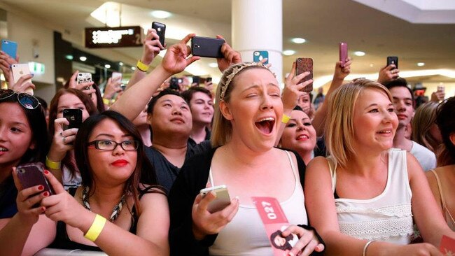 Overwhelmed members of the crowd gathered to see Khloe Kardashian. Picture: Facebook