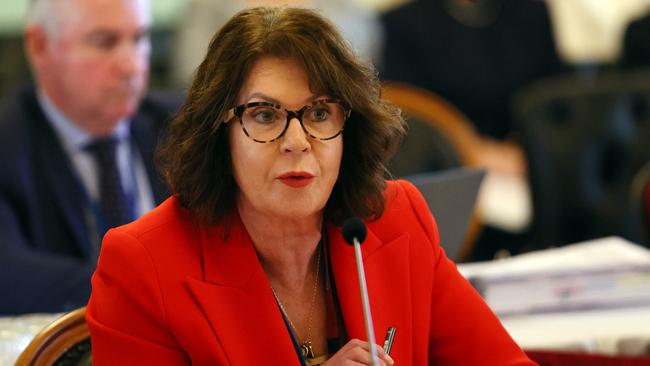 Rachel Hunter has been rehired by the State Government to lead the review of the state’s homelessness services system.