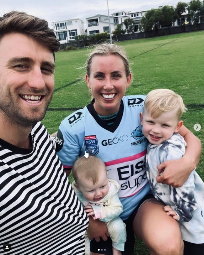 Sam Bremner with her kids. Credit: Instagram.