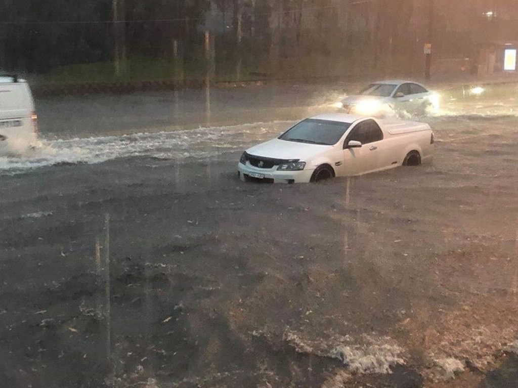 Cars drove through deep waters on Lane Cove Road, Macquarie Park between Waterloo and Talavera Road earlier this morning Sydney 28/11/18. Photo: NSW Police https://twitter.com/nswpolice