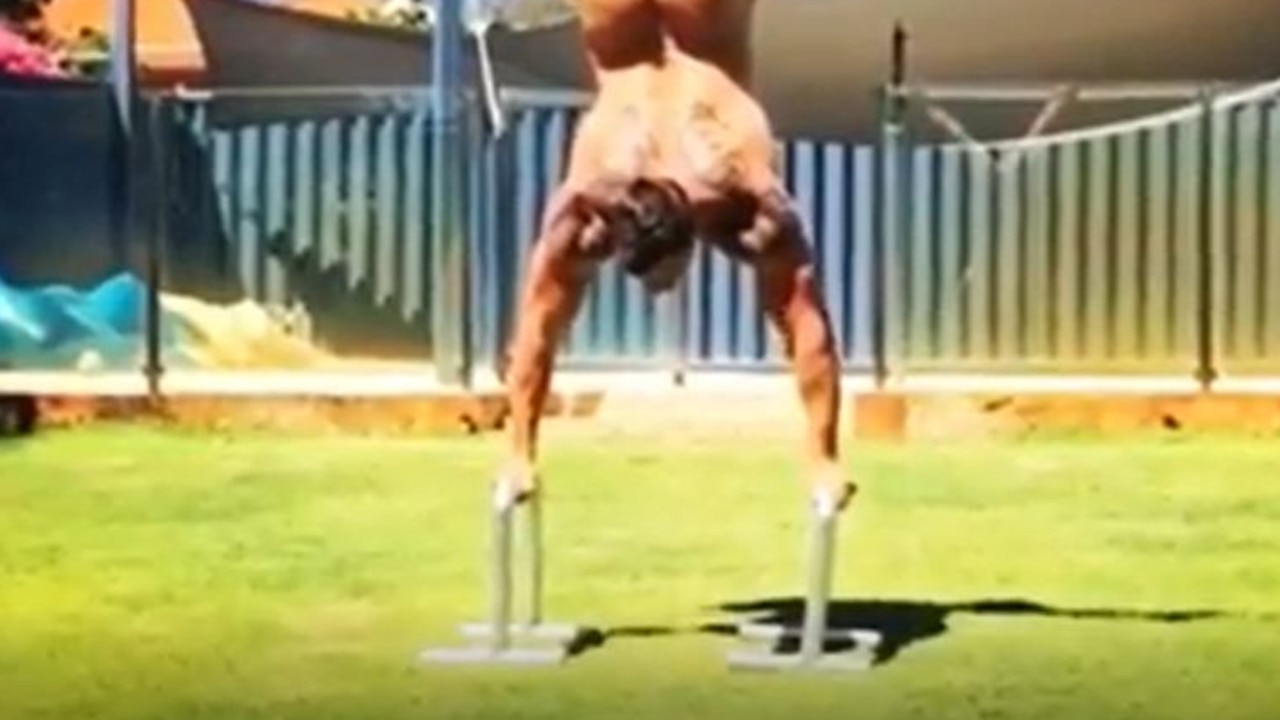 Mafs Bronson Sends Instagram Fans Wild With Nude Handstand Video 