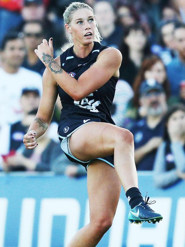 Tayla Harris in her Carlton debut.