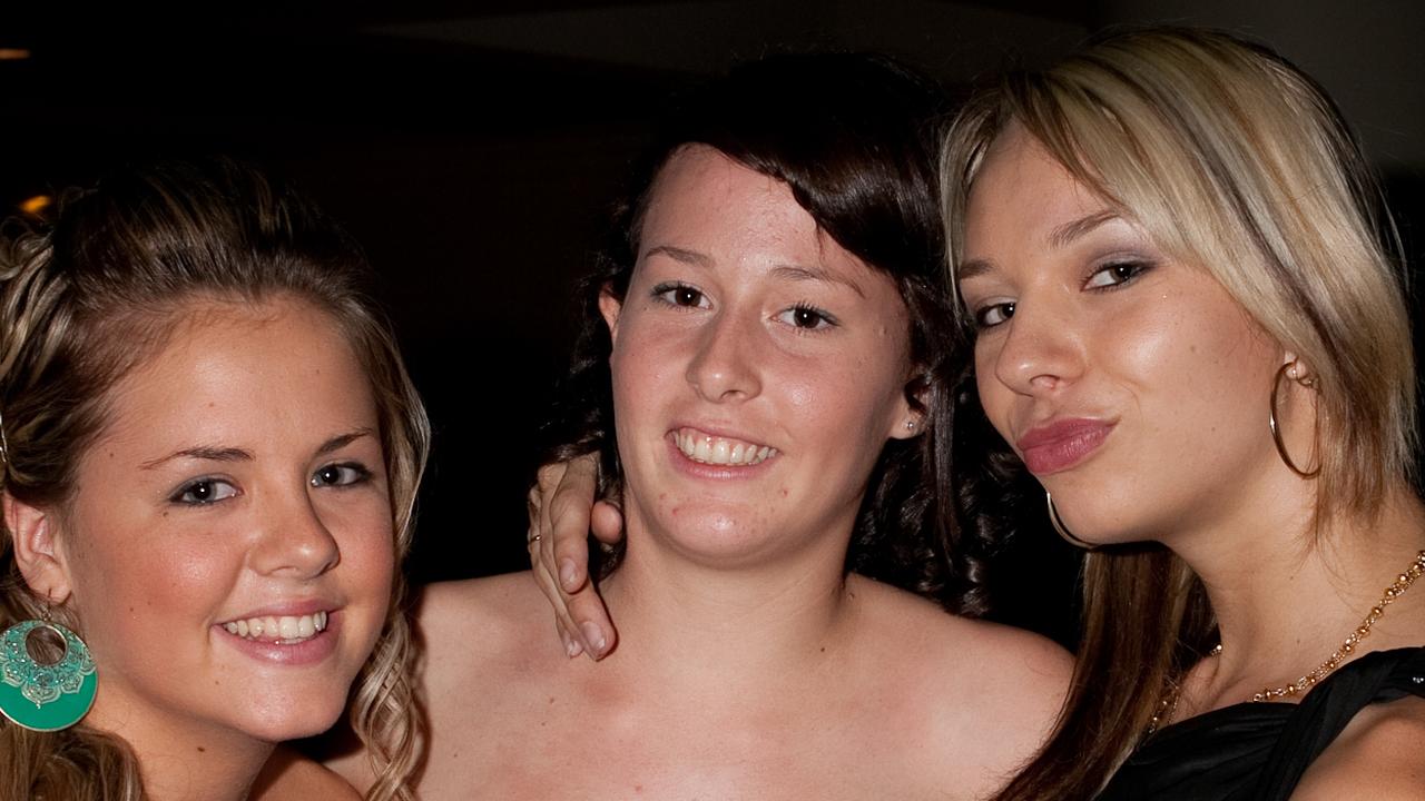 Courtney Flynn, Jess Bliss & Stevie Dee at the Taminmin High Formal.