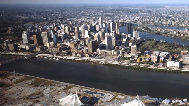 Expo 88 being demolished in the foreground, in 1990. Picture: Brisbane City Council