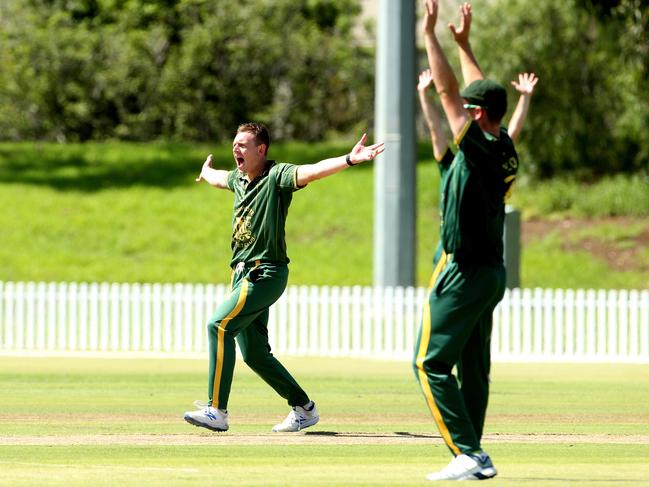 Jonty Rushton appeals for a wicket. Picture: Hamish Blair