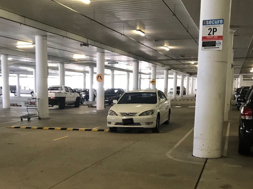 While it looked like this driver had made a perfect park, on closer inspection they have actually made a very obvious mistake. Picture: Twitter/@buttersthats_me.