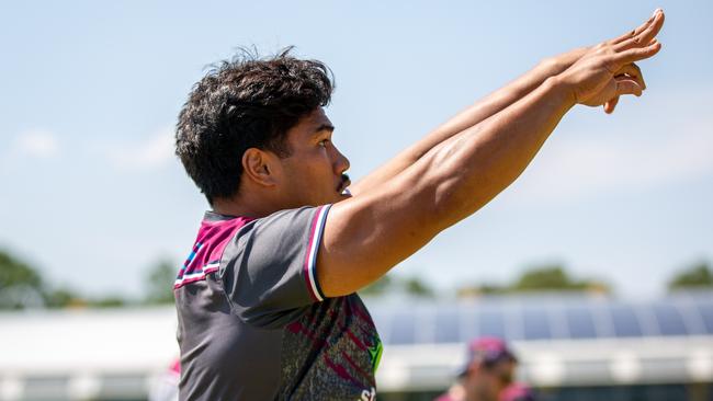 Hooker Alex Mafi has had to surrender his place because of wayward lineout throwing