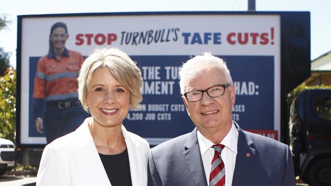 Former NSW premier and Federal Labor Candidate for Bennelong Kristina Keneally (left) and Senator Doug Cameron pose for a picture at Meadowbank TAFE in Sydney, Monday, December 11, 2017. (AAP Image/Daniel Munoz) NO ARCHIVING