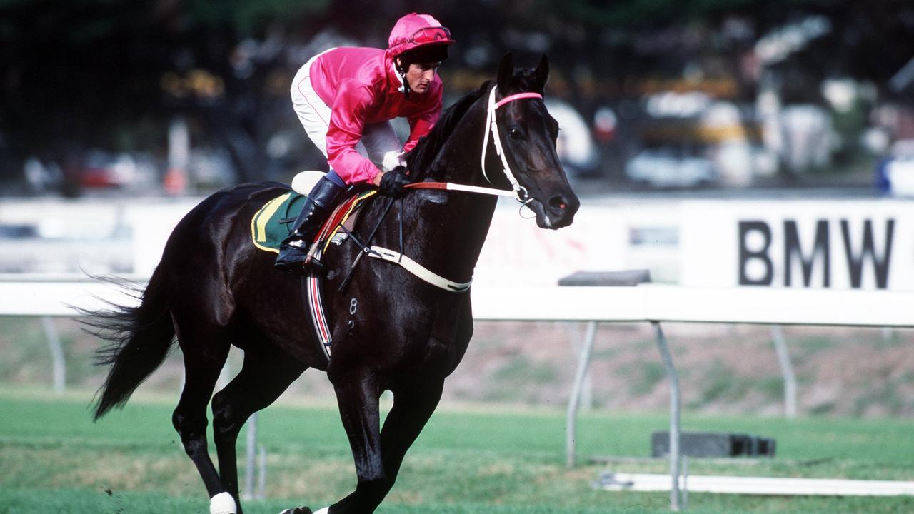 Horseracing - racehorse Octagonal ridden by jockey Darren Beadman during race at Randwick. 06 Apr 1995 a/ct