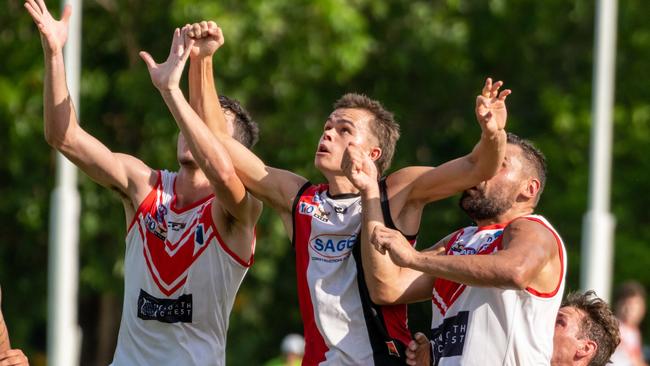 Waratah beat Southern Districts in Round 3 of the NTFL Men's Premier League. Picture: Aaron Black/AFLNT Media