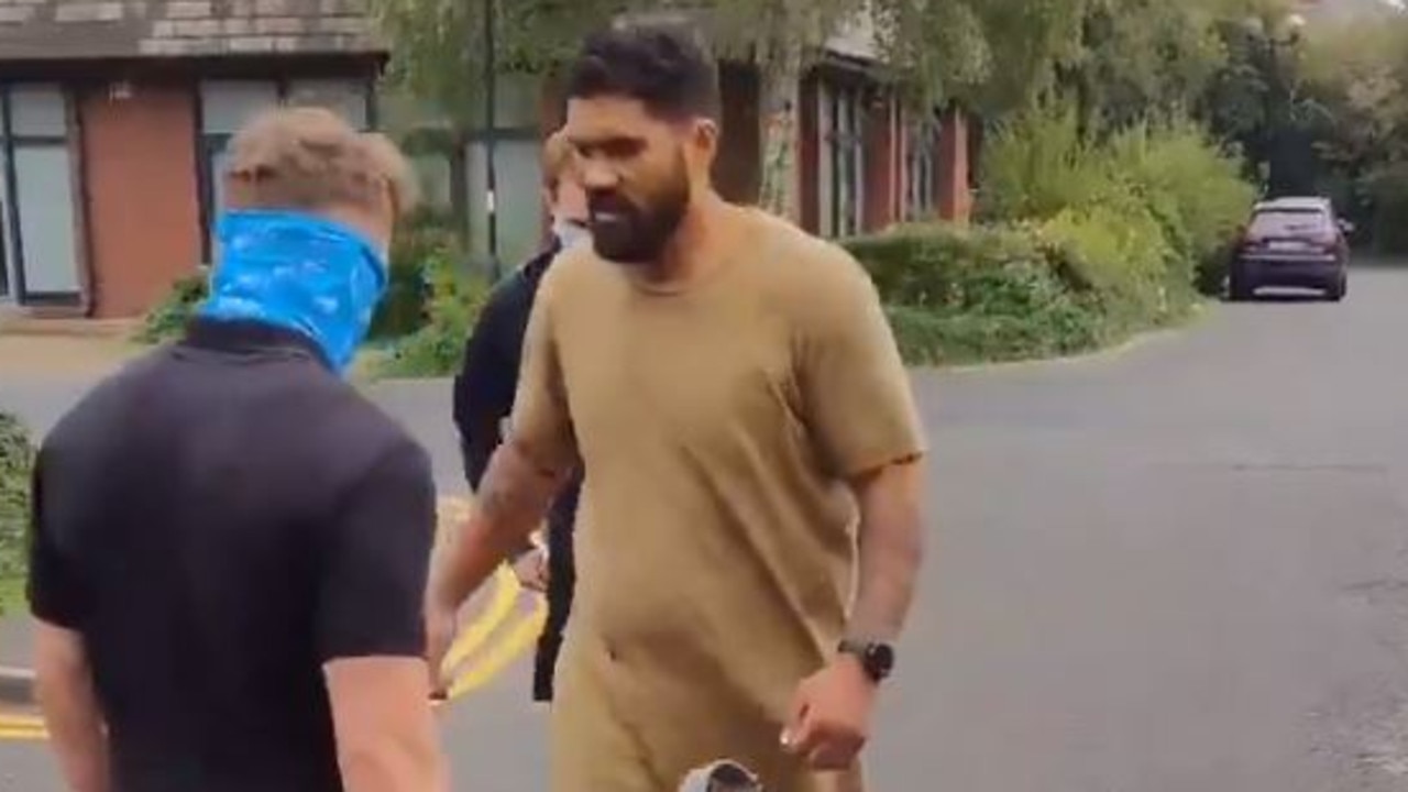 Mose Masoe's first unassisted steps since injury.