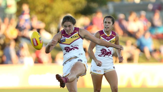 McKenzie Dowrick who used to play for the Eagles and Lions impressed as a train-on. Picture: AAP