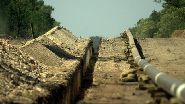 Queensland Gas Company. Gas pipeline being laid that will to join the Roma Gas pipleine from the 'Windibri' site (40km south of Chinchilla).